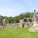 Plovan : ruines de la Chapelle de Languidou